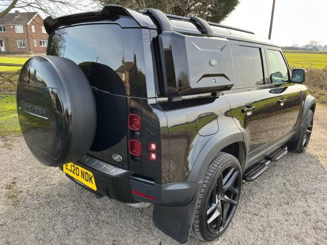 2020 Land Rover Defender 2.0 SE D