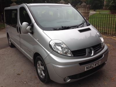 Renault Trafic 2.0 TRAFIC LL29 SPORT DCI Minibus Diesel SilverRenault Trafic 2.0 TRAFIC LL29 SPORT DCI Minibus Diesel Silver at AMH Autos Ltd Selby