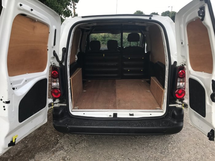Peugeot Partner 625 1.6 HDi 75 Professional Van Panel Van Diesel White