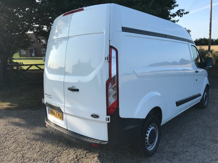 Ford Transit Custom 2.2 TDCi 125ps Low Roof Van Panel Van Diesel White