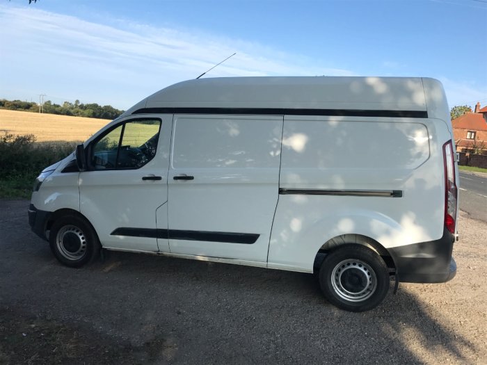 Ford Transit Custom 2.2 TDCi 125ps Low Roof Van Panel Van Diesel White