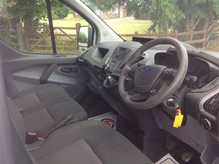 Ford Transit Custom 2.2 TDCi 100ps Low Roof Van Panel Van Diesel White
