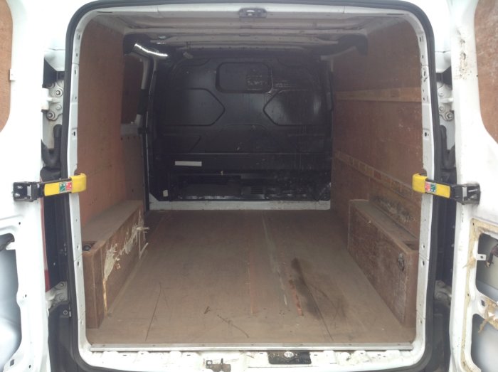Ford Transit Custom 2.2 TDCi 100ps Low Roof Van Panel Van Diesel White