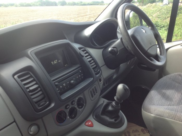Renault Trafic 2.0 SL27dCi 115 Extra Van Euro 5 Panel Van Diesel Silver