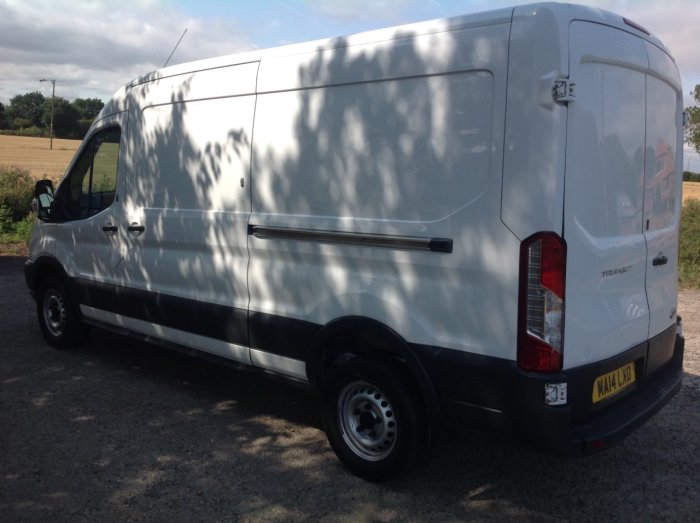 Ford Transit 2.2 TDCi 125ps Chassis Cab Panel Van Diesel White